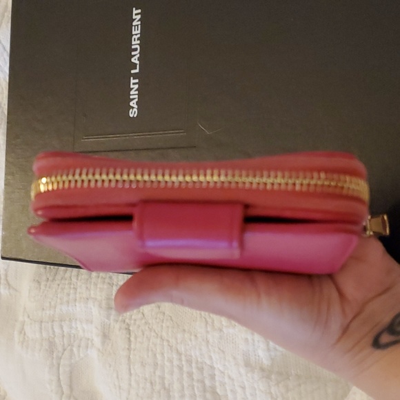 Yves Saint Laurent wallet - Picture 5 of 12